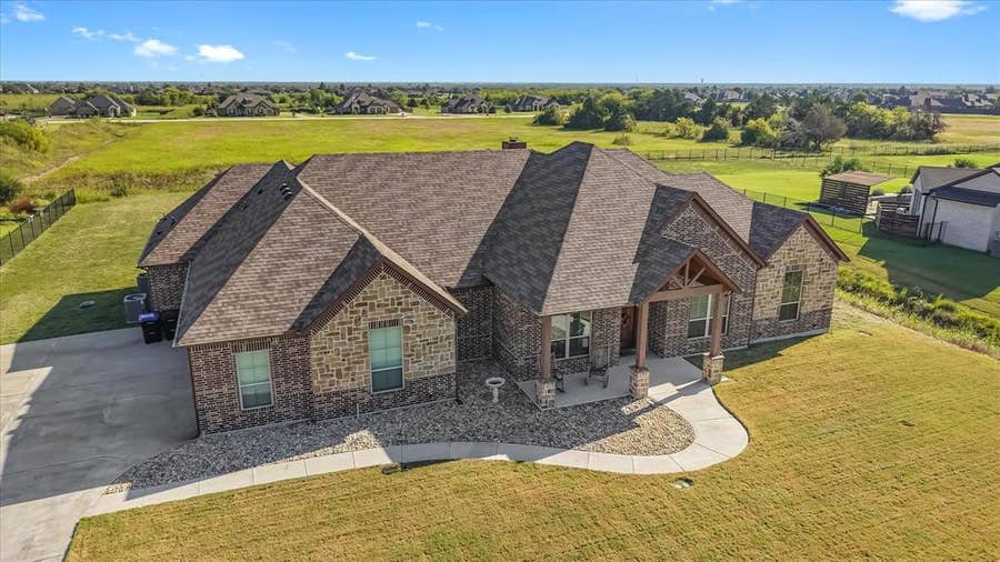 Property photo for 14066 Windrow Drive, Talty, TX