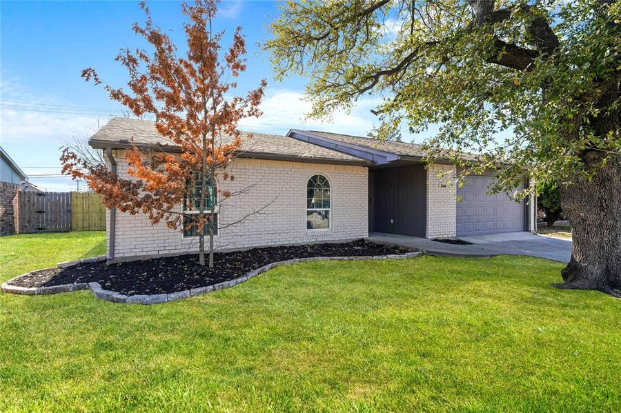 Property photo for 5516 Maple Lane, Rowlett, TX