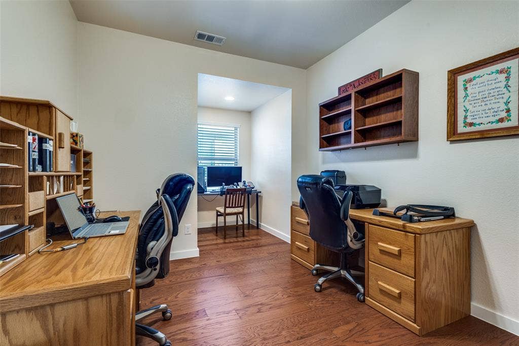 2nd Floor Office or bedroom