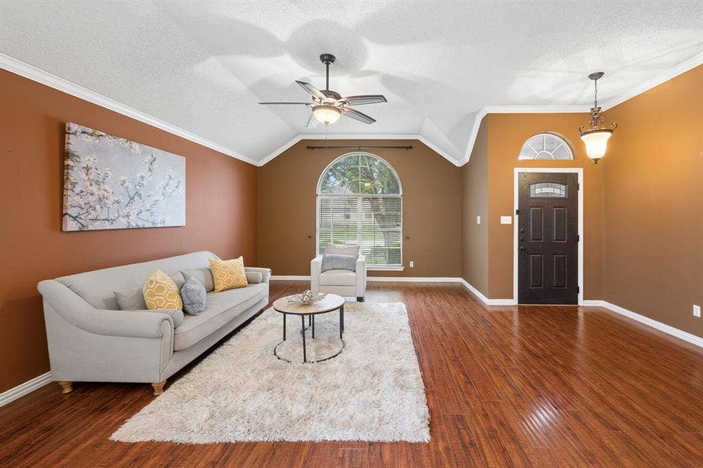 2676 Bent Tree Drive, Hurst, TX 76054 2676 Bent Tree Drive, Hurst, TX 76054