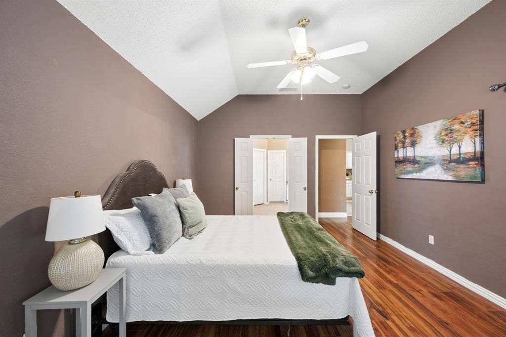 2676 Bent Tree Drive, Hurst, TX 76054 2676 Bent Tree Drive, Hurst, TX 76054