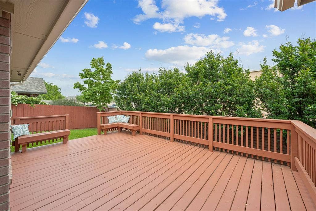 2676 Bent Tree Drive, Hurst, TX 76054 2676 Bent Tree Drive, Hurst, TX 76054