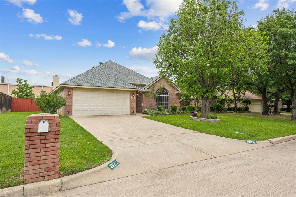 2676 Bent Tree Drive, Hurst, TX 76054 2676 Bent Tree Drive, Hurst, TX 76054