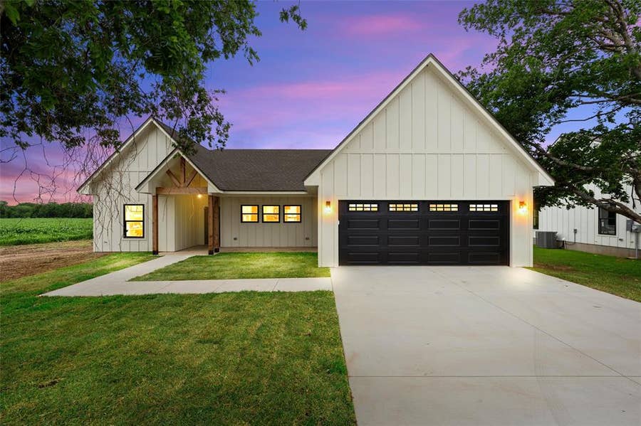 Property photo for 5200 Bogey Lane, Waco, TX
