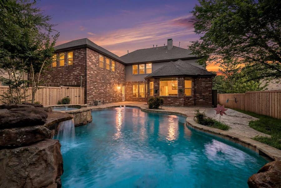 Property photo for 2405 Highgate Drive, McKinney, TX