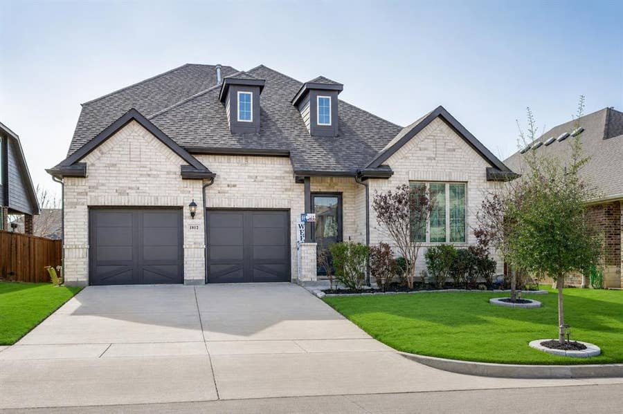 Property photo for 1812 Graham Way, Mansfield, TX