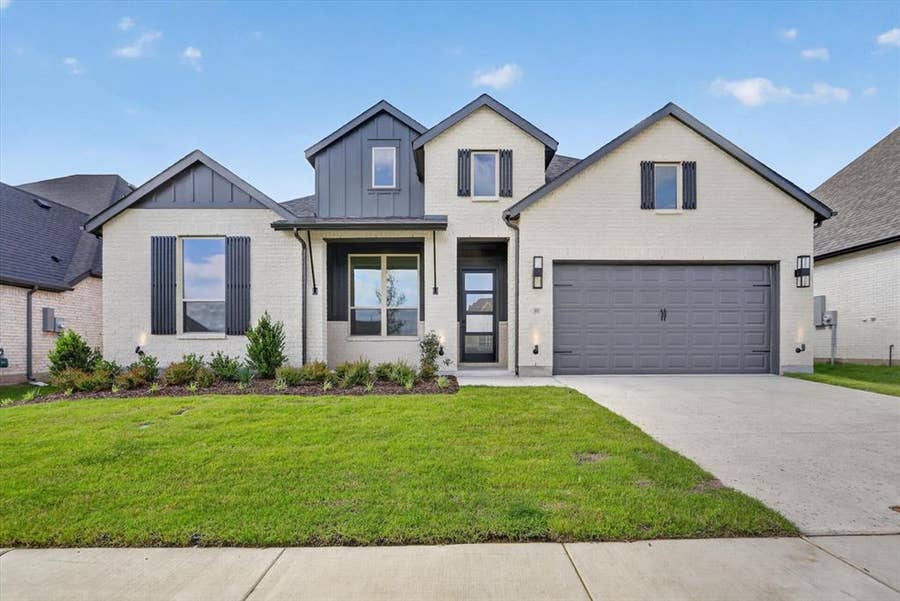 Property photo for 3591 Redbud Flower Trail, Venus, TX