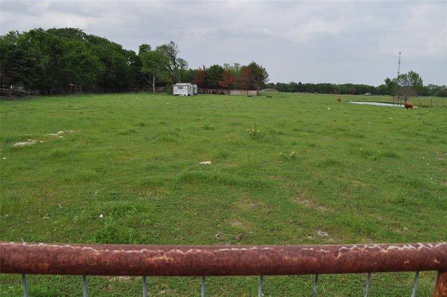 Property photo for 620 S Kaufman Street, Seagoville, TX