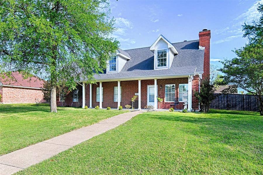 Property photo for 4805 Hunters Ridge Drive, Sachse, TX
