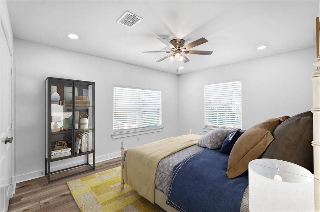 2518 W Amherst Avenue, Dallas, TX 75235 Virtually staged photo
