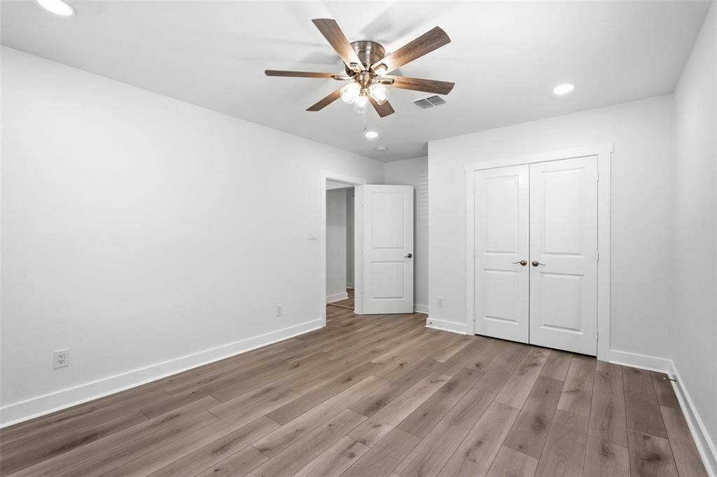 2518 W Amherst Avenue, Dallas, TX 75235 2518 W Amherst Avenue, Dallas, TX 75235