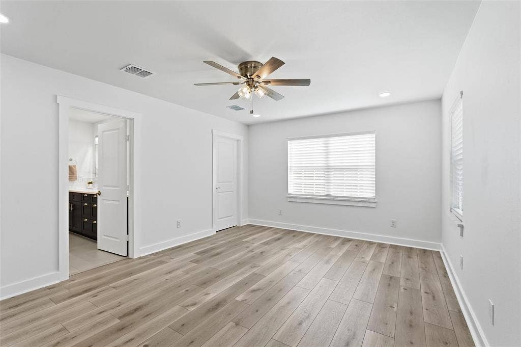 2518 W Amherst Avenue, Dallas, TX 75235 2518 W Amherst Avenue, Dallas, TX 75235