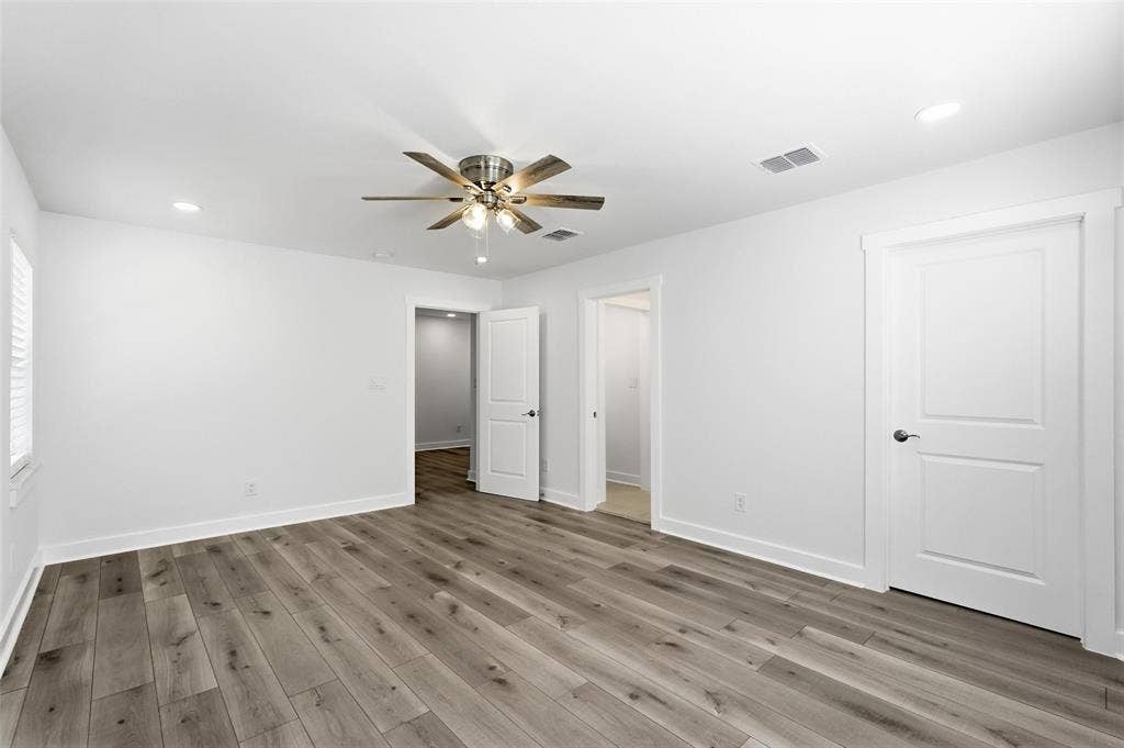 2518 W Amherst Avenue, Dallas, TX 75235 2518 W Amherst Avenue, Dallas, TX 75235