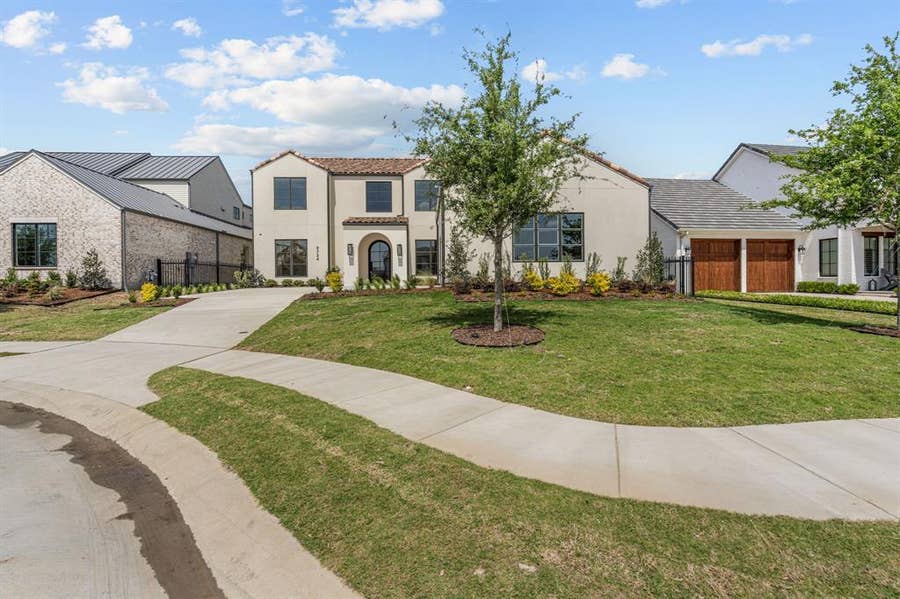 Property photo for 9724 Latour Court, Fort Worth, TX