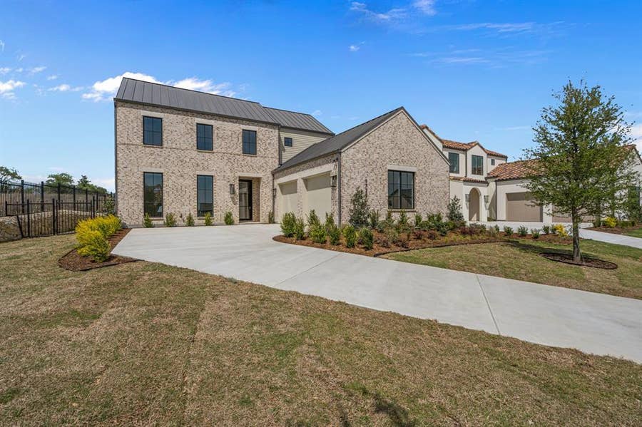 Property photo for 9728 Latour Court, Fort Worth, TX