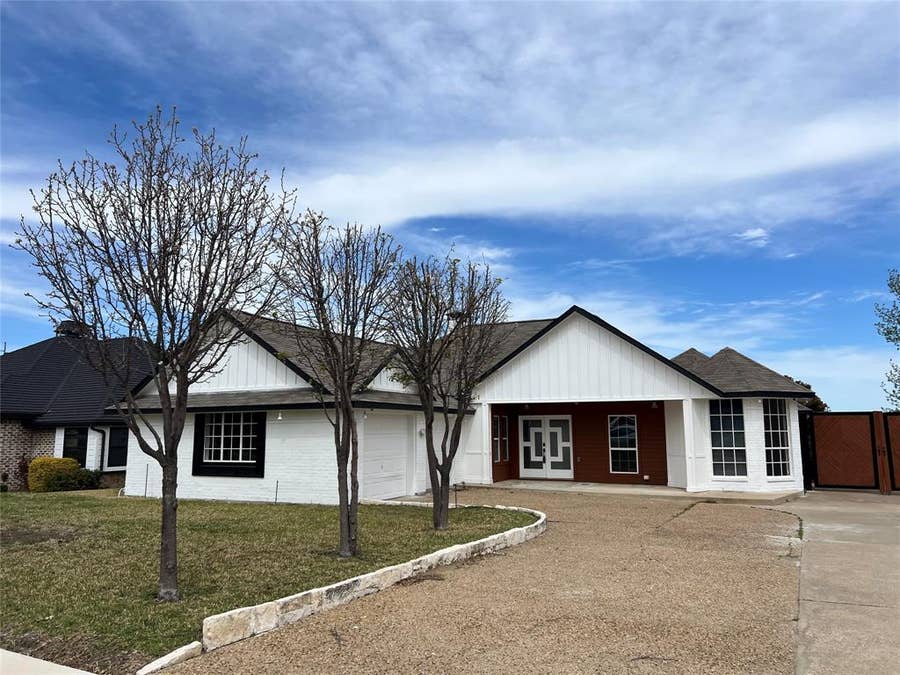 Property photo for 1938 Merrimac Trail, Garland, TX
