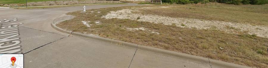 Property photo for 412 Mckinley Street, DeSoto, TX