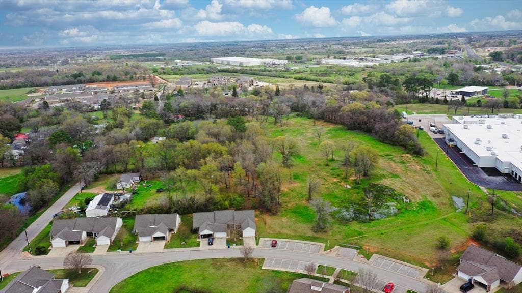 504 Wood Street, Athens, TX 75751 504 Wood Street, Athens, TX 75751
