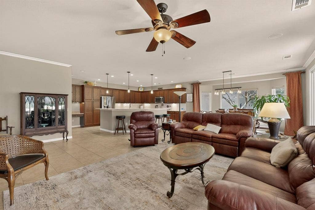 11005 La Jolla Way, Denton, TX 76207