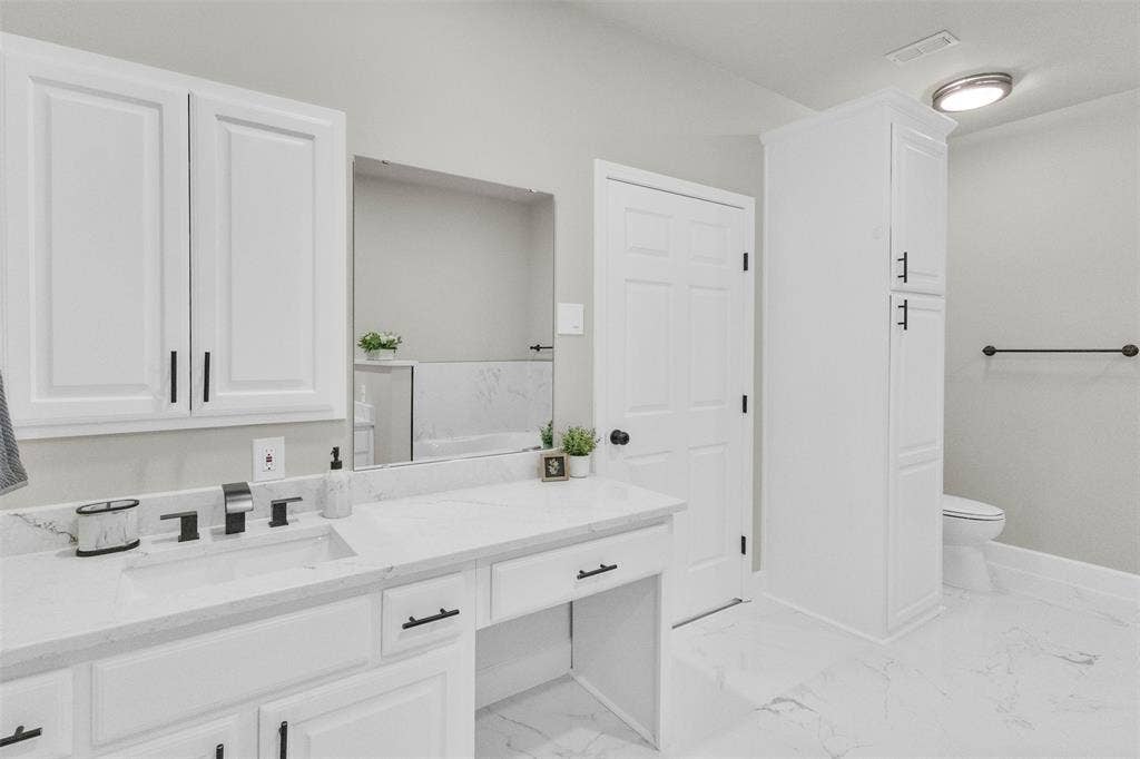 3415 Fm 3211, Caddo Mills, TX 75135 Bathroom with toilet and vanity