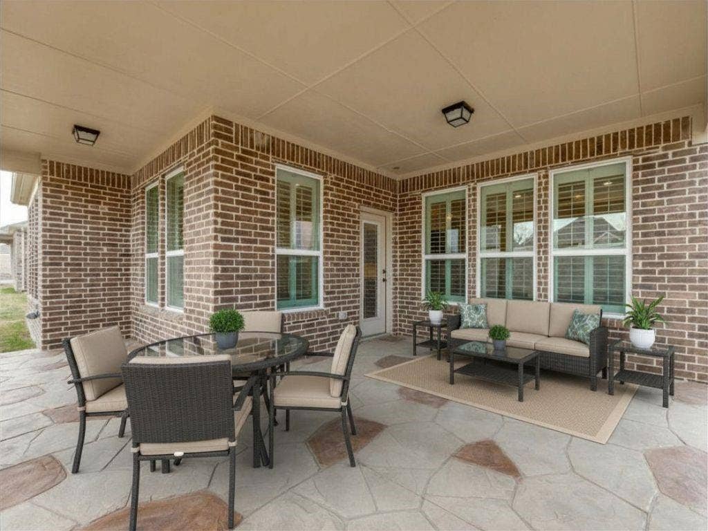 308 Sleepy Willow Lane, McKinney, TX 75071 Virtual staging