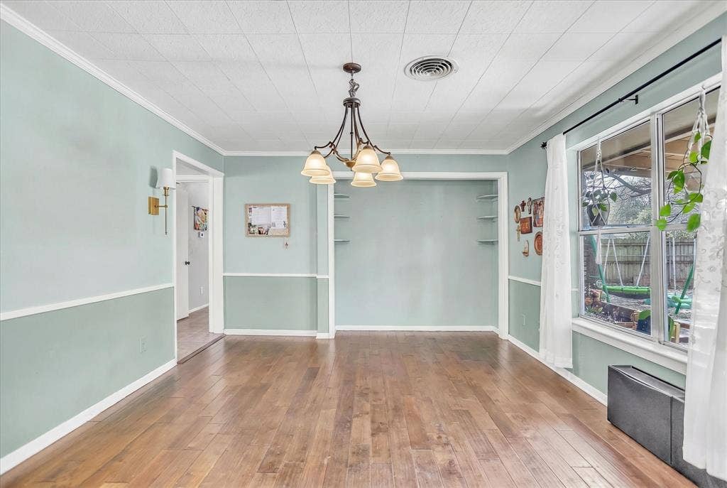709 Hurstview Drive, Hurst, TX 76053 709 Hurstview Drive, Hurst, TX 76053