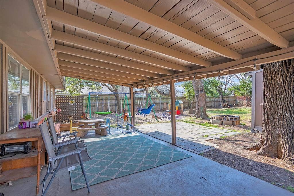 709 Hurstview Drive, Hurst, TX 76053 709 Hurstview Drive, Hurst, TX 76053