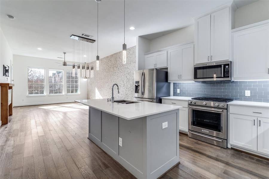 Property photo for 5015 Meridian Lane, #1102, Addison, TX