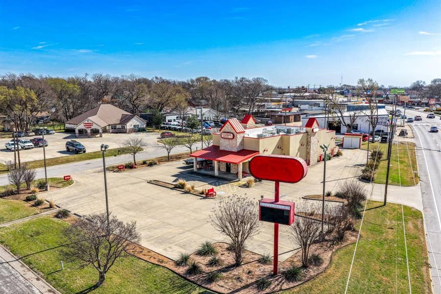 Property photo for 1014 W Moore Avenue, Terrell, TX