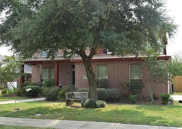 103 Denali Court, Terrell, TX 75160 Traditional-style house featuring a front yard and brick siding
