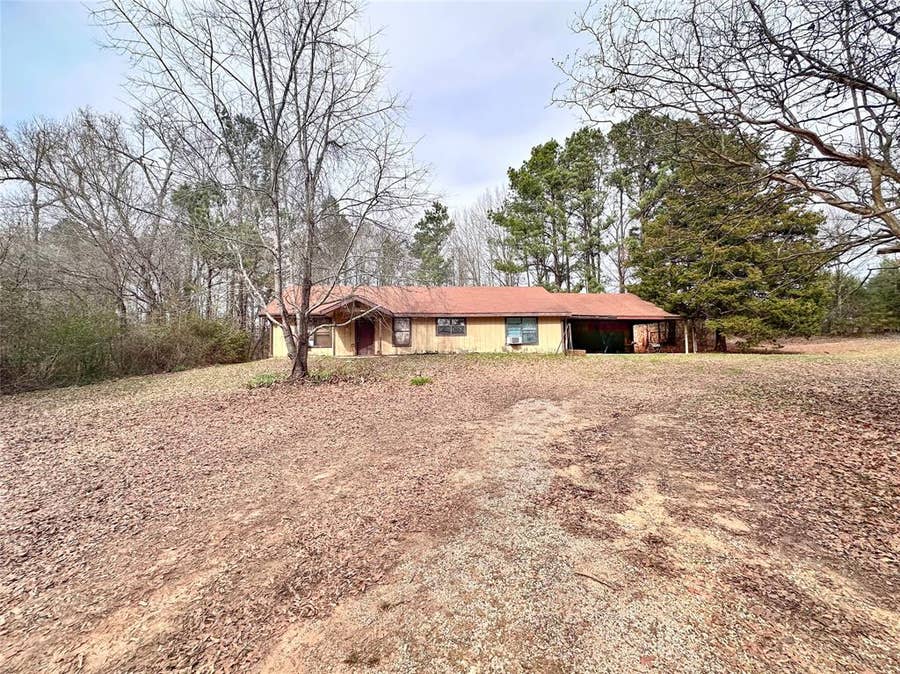 Property photo for 22847 FM 2215, Frankston, TX