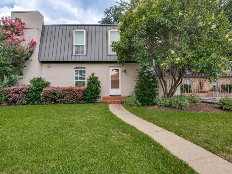 Property photo for 5234 Fleetwood Oaks Avenue, #120, Dallas, TX
