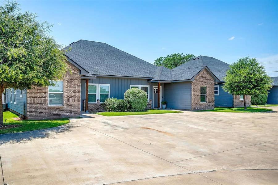 Property photo for 2708 James Road, Granbury, TX