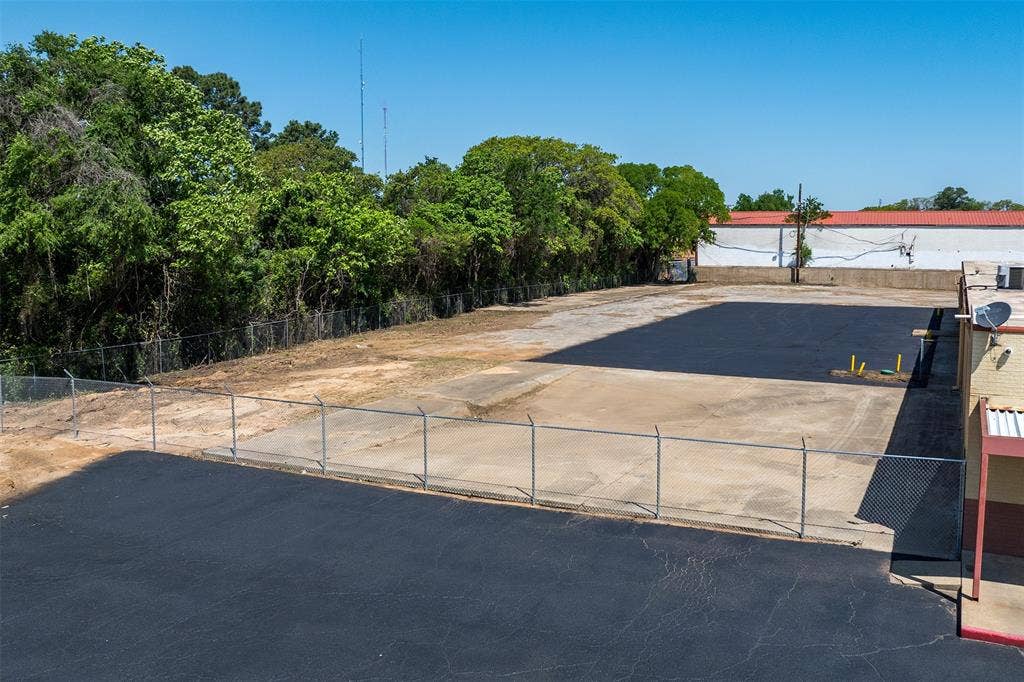 900 W Corsicana Street, Athens, TX 75751 View of Patio/Expansion Area