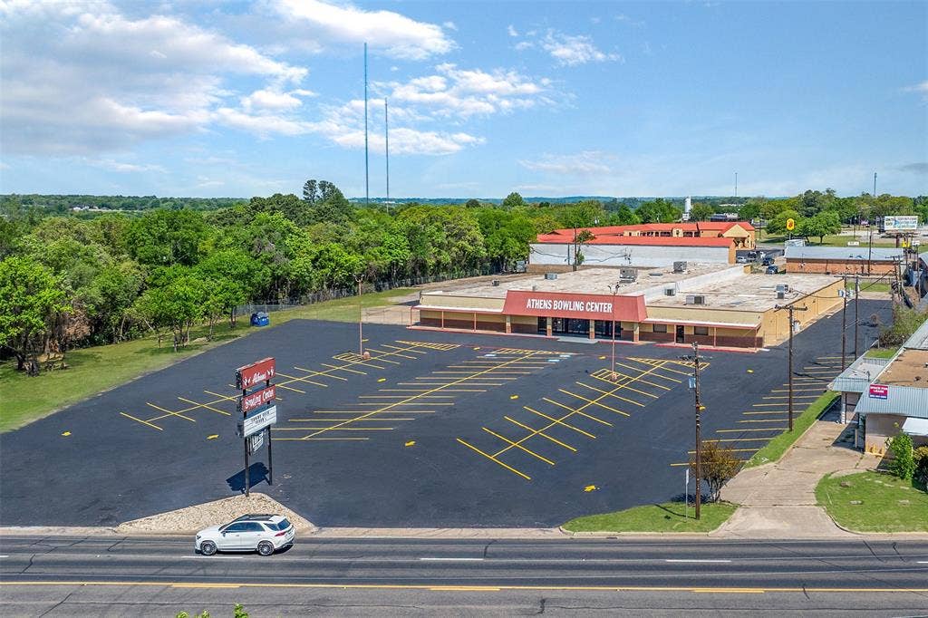 900 W Corsicana Street, Athens, TX 75751 Drone / aerial view