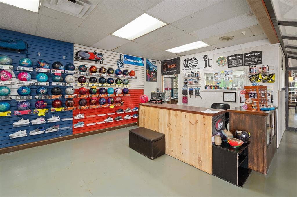 900 W Corsicana Street, Athens, TX 75751 Pro Shop
