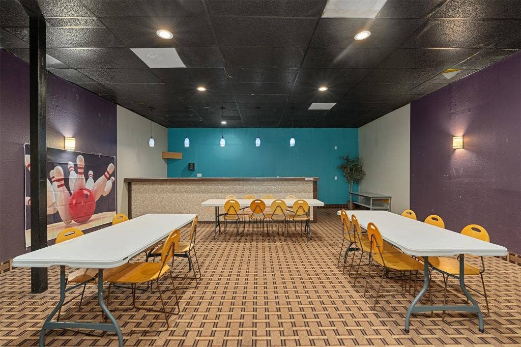 900 W Corsicana Street, Athens, TX 75751 Party Room