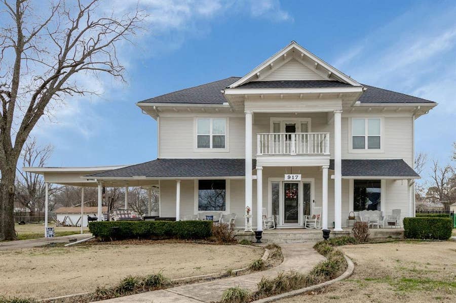Property photo for 917 Wood Street, Royse City, TX