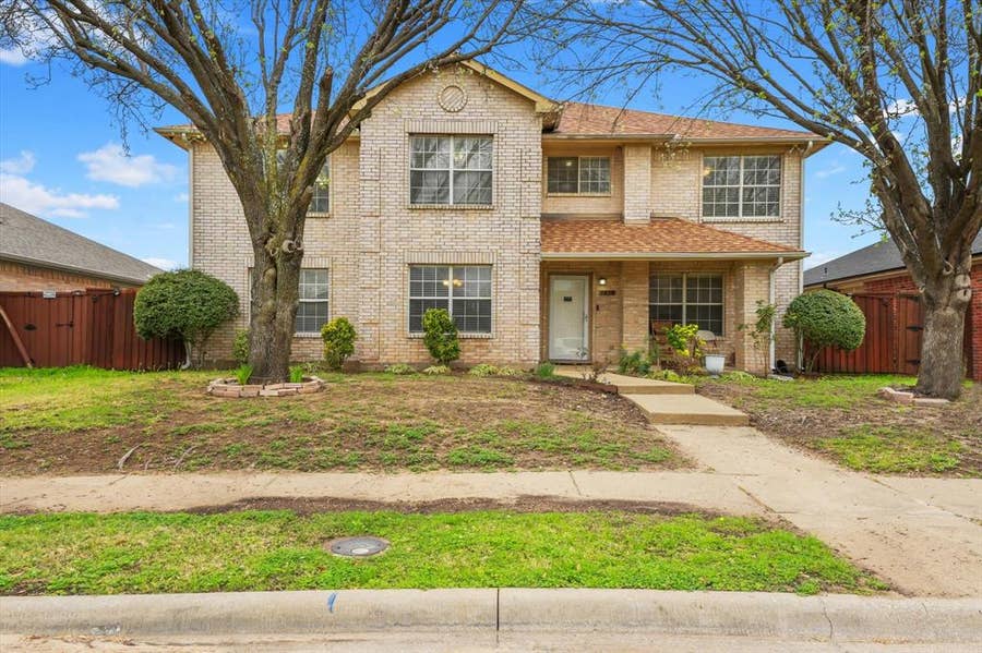 Property photo for 1818 Cedar Ridge Drive, Mesquite, TX