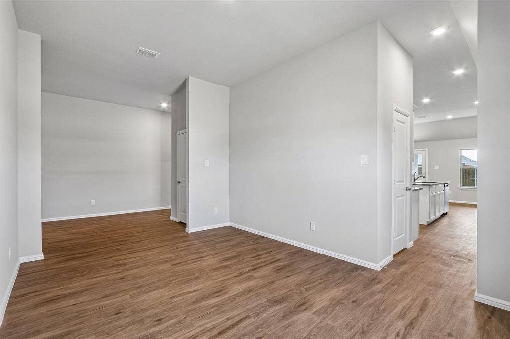 3300 Royal Forest Drive, Denton, TX 76208 3300 Royal Forest Drive, Denton, TX 76208
