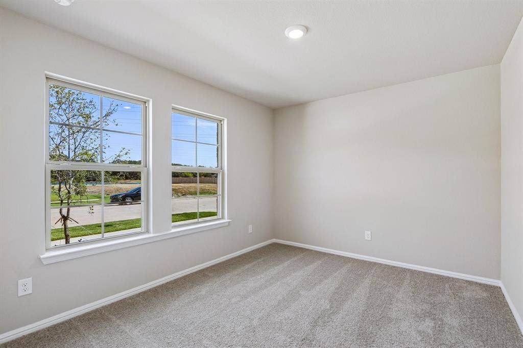 3300 Royal Forest Drive, Denton, TX 76208 3300 Royal Forest Drive, Denton, TX 76208