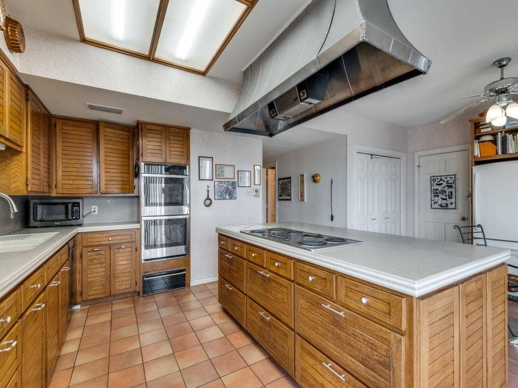 3601 Turtle Creek Boulevard, #404, Dallas, TX 75219