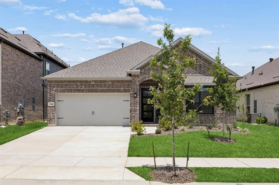 Property photo for 5308 Bardwell Drive, Denton, TX