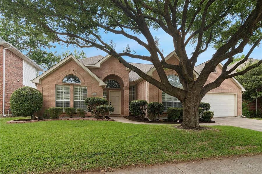 Property photo for 8402 Falconet Circle, McKinney, TX