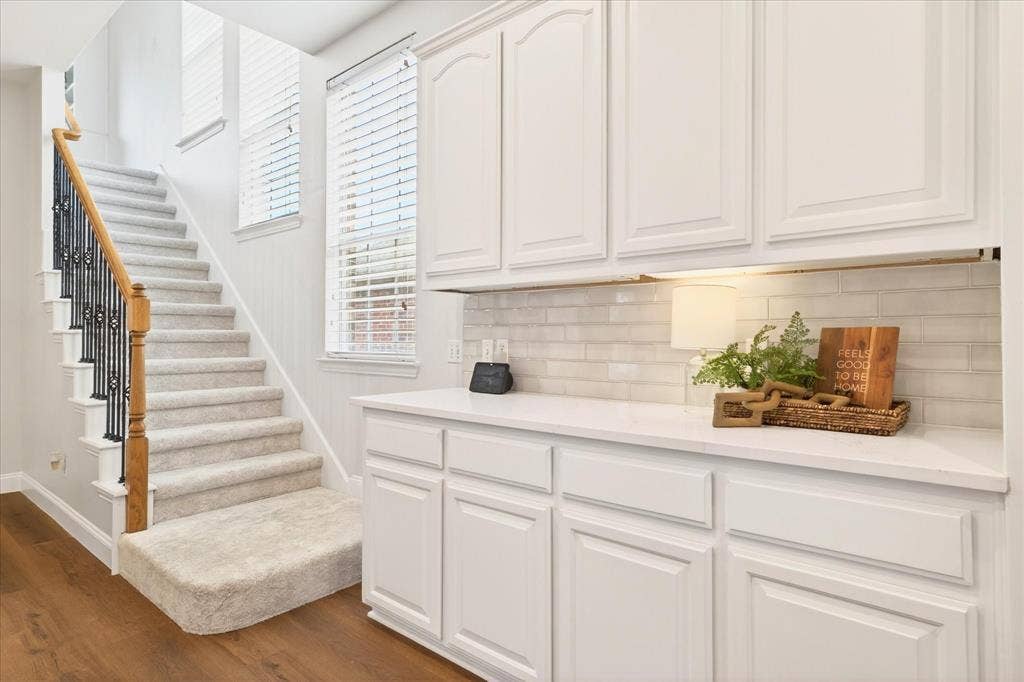 6976 Valley Brook Drive, Frisco, TX 75035 6976 Valley Brook Drive, Frisco, TX 75035