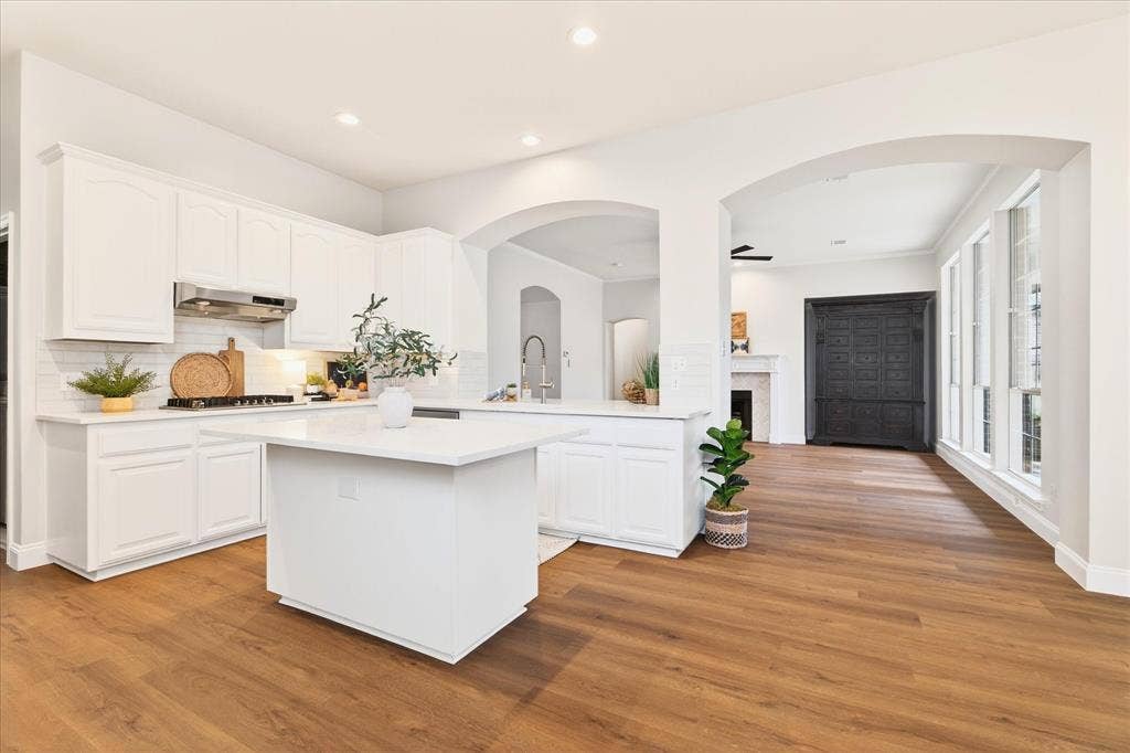 6976 Valley Brook Drive, Frisco, TX 75035 6976 Valley Brook Drive, Frisco, TX 75035