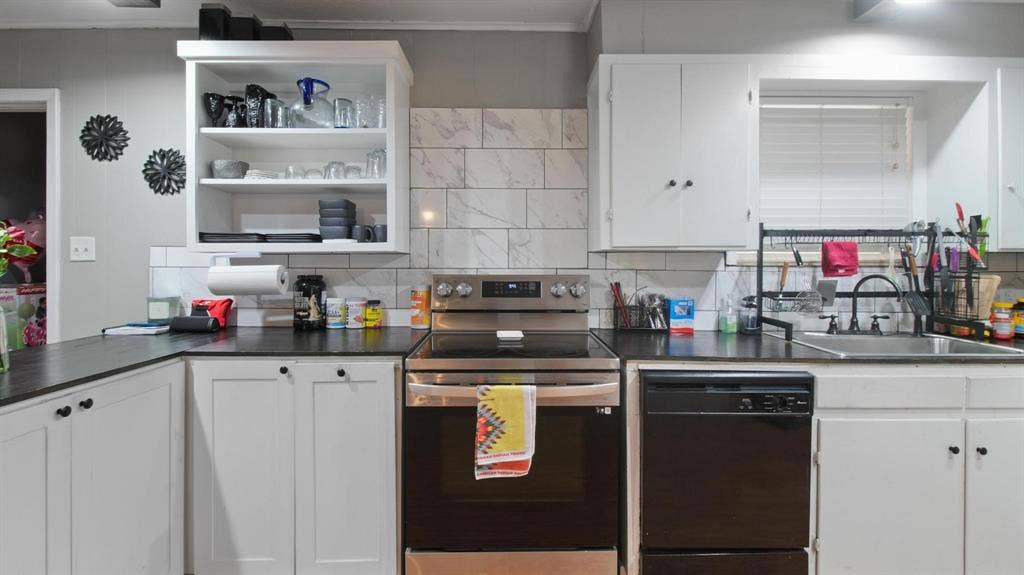 700 Powderhorn Drive, Athens, TX 75751 700 Powderhorn Drive, Athens, TX 75751