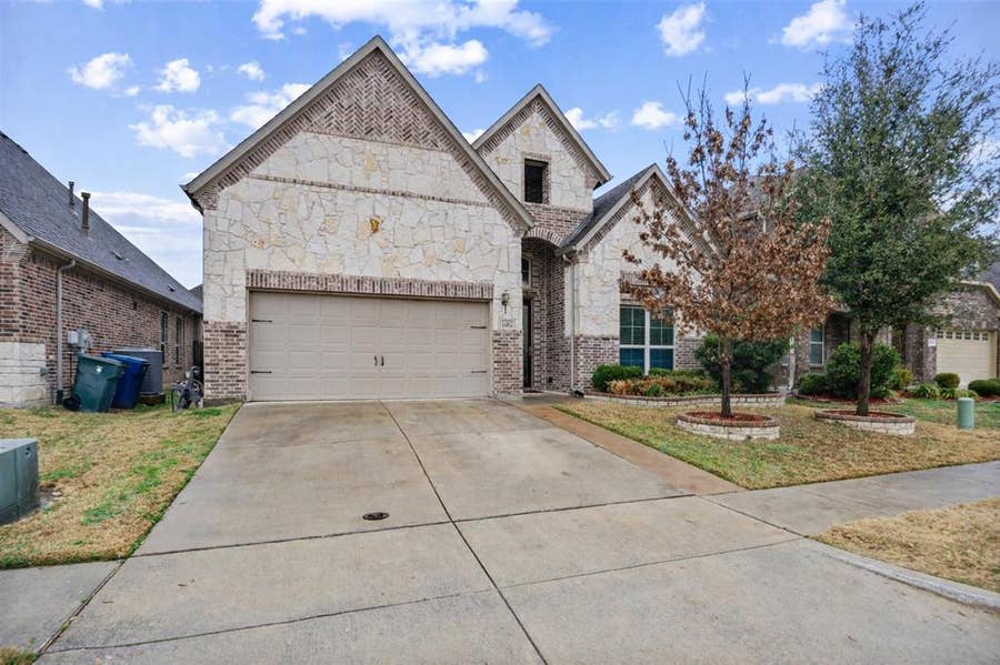 Property photo for 1602 Cypress Garden Lane, Garland, TX