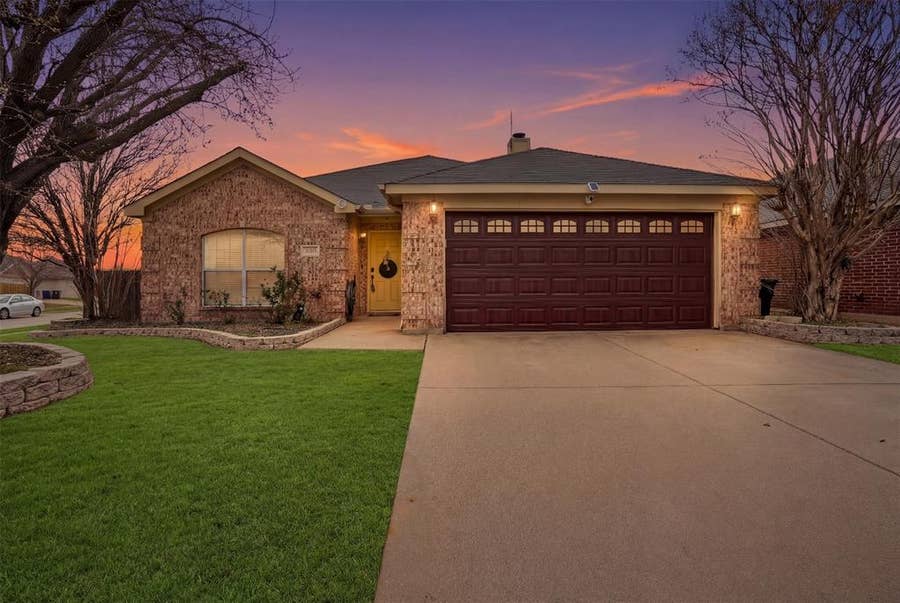 Property photo for 4800 Topaz Lane, Granbury, TX