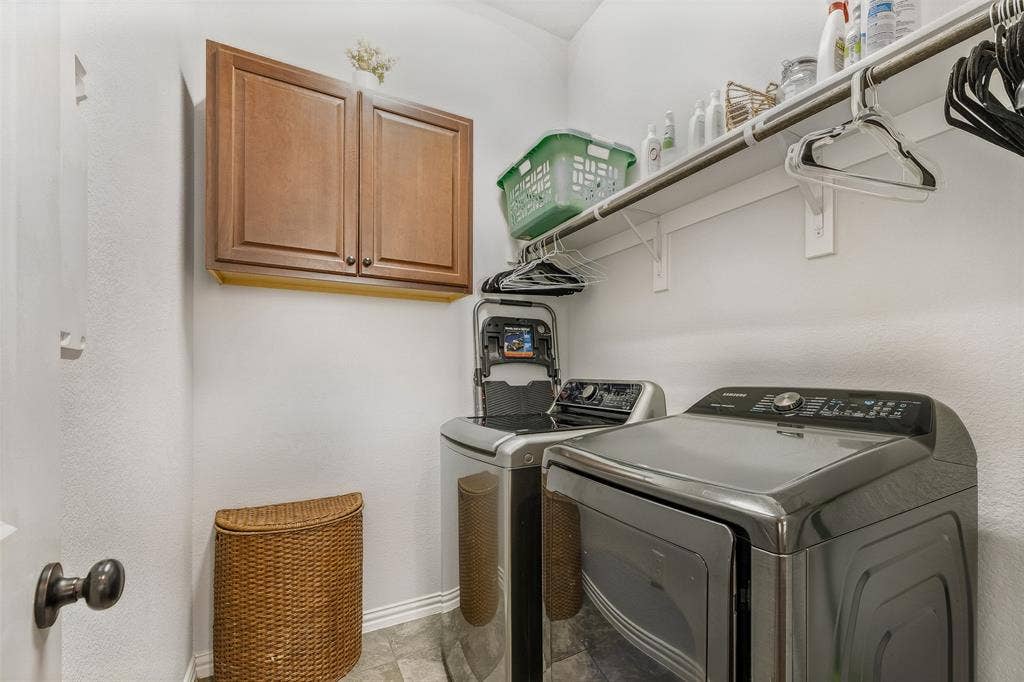 2533 Westbank Trail, Garland, TX 75042